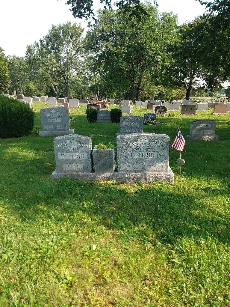 Joseph W. Deferio's grave. Photo 1
