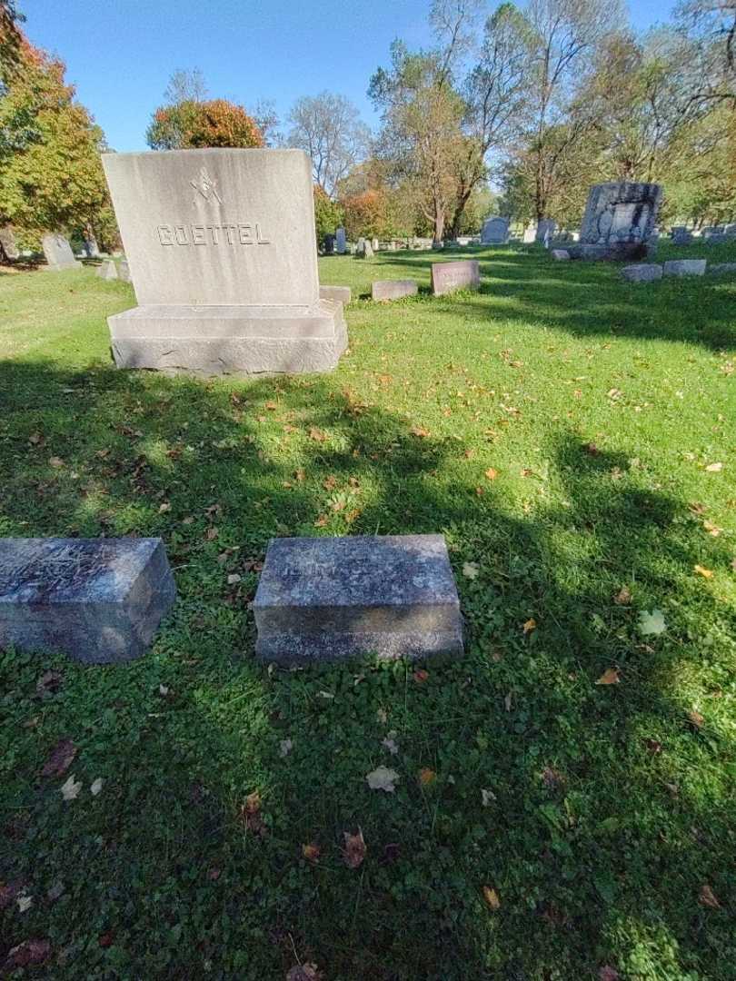 Henry Goettel's grave. Photo 1
