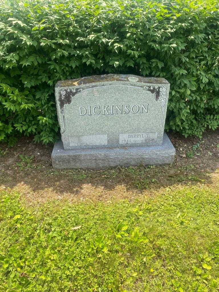 Darryl T. Dickinson's grave. Photo 2