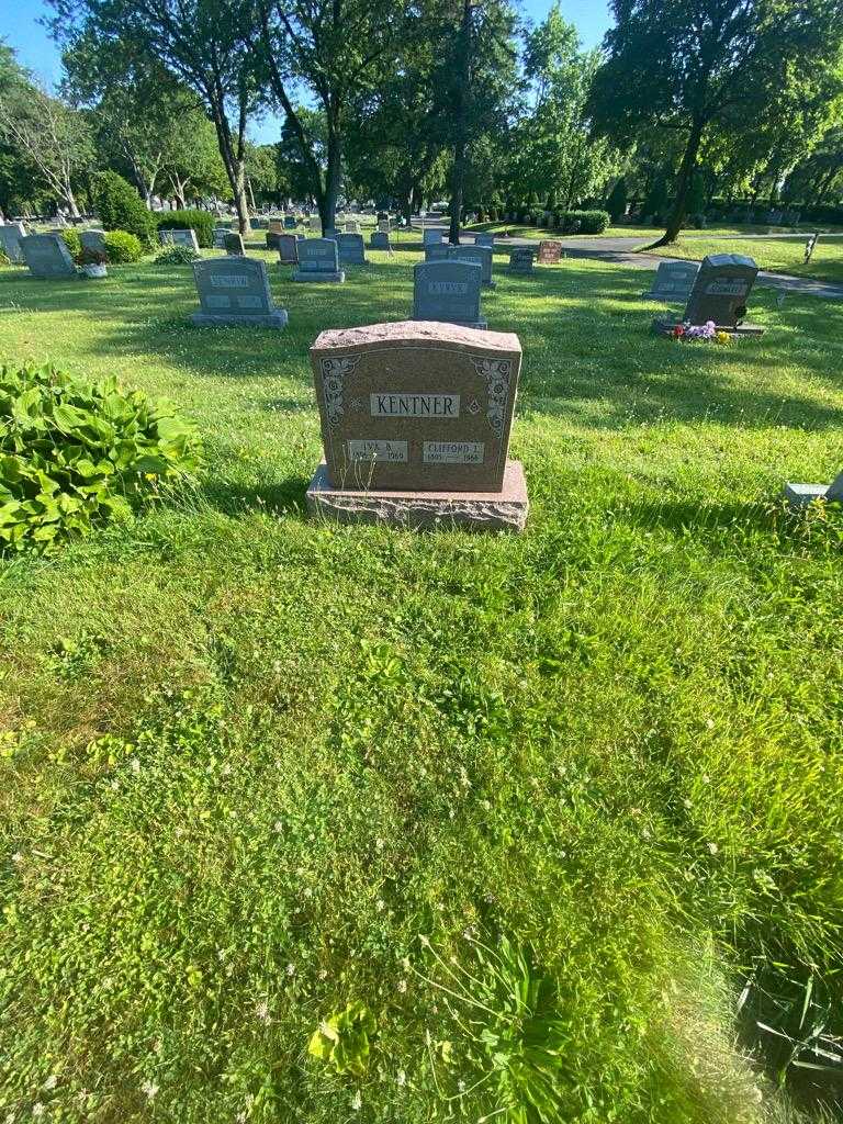 Iva B. Kentner's grave. Photo 1