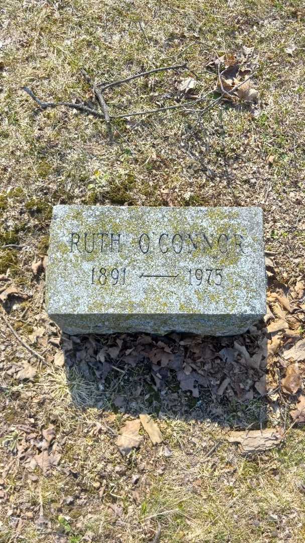 Ruth O'Connor's grave. Photo 4