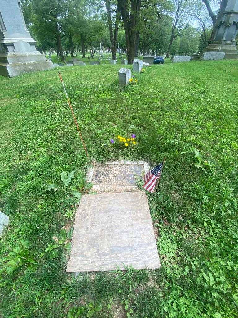 Roy H. Peters's grave. Photo 2