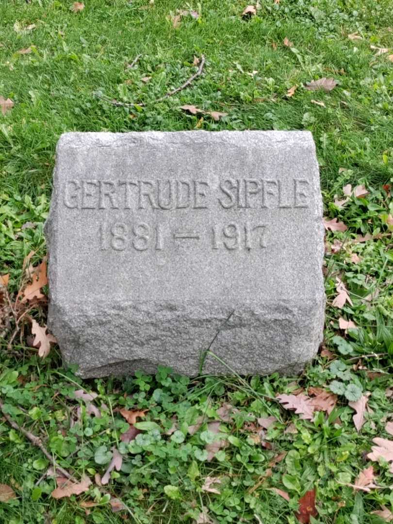 Gertrude S. Sipfle's grave. Photo 3