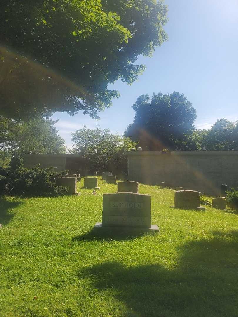 Phillip O. Sjoholm's grave. Photo 1