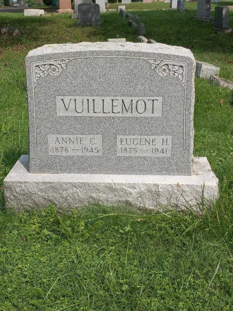 Eugene H. Vuillemot's grave. Photo 3