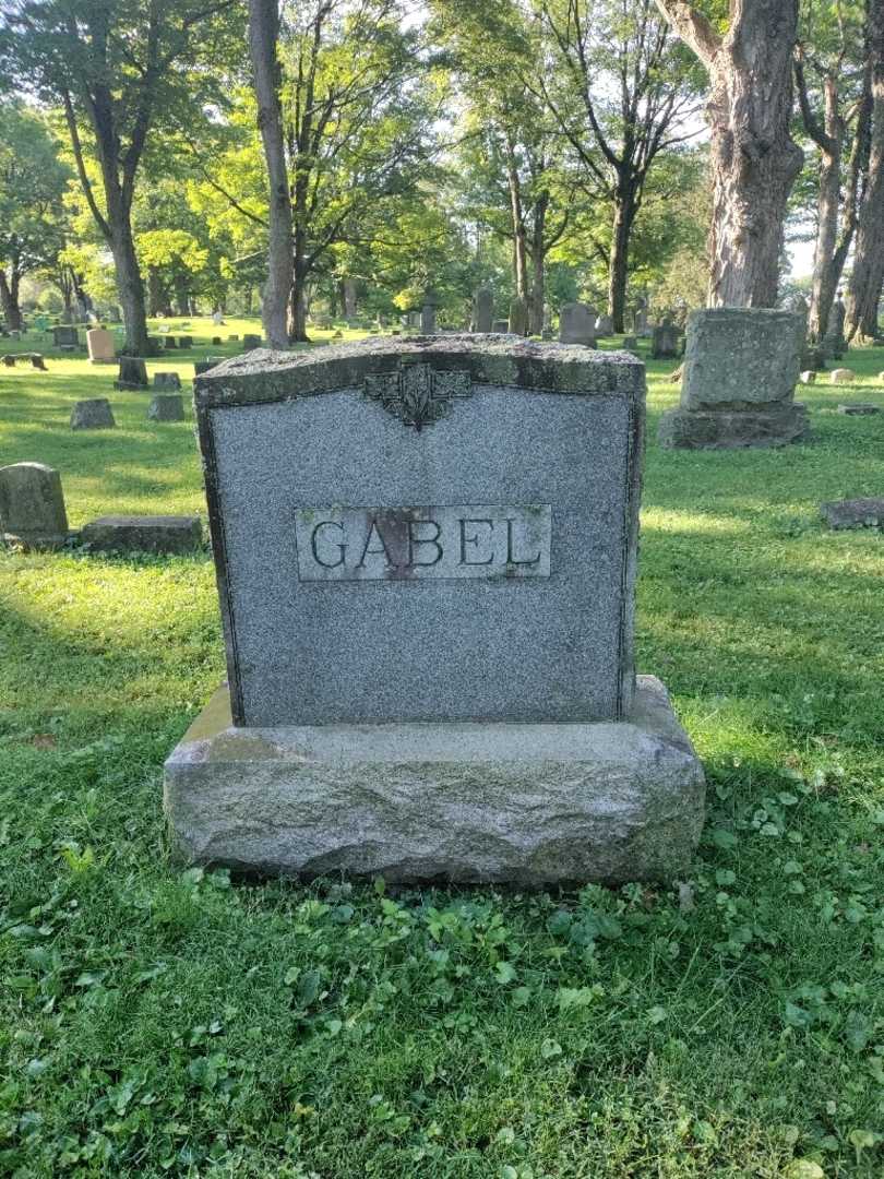 Peter Gabel's grave. Photo 4