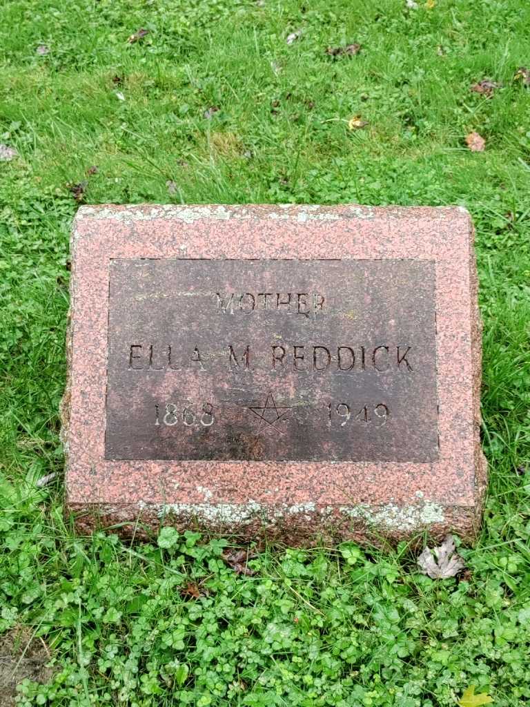 Ella M. Reddick's grave. Photo 3