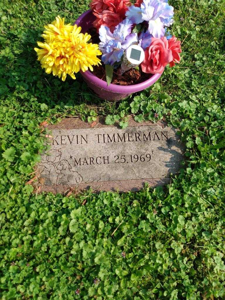 Kevin Timmerman's grave. Photo 2