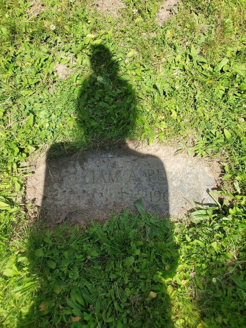 William A. Peck's grave. Photo 4