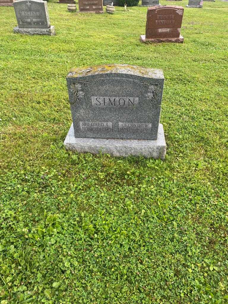 George W. Simon's grave. Photo 2