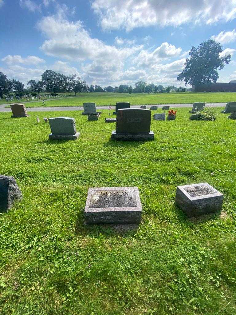 Margaret Haussman's grave. Photo 1