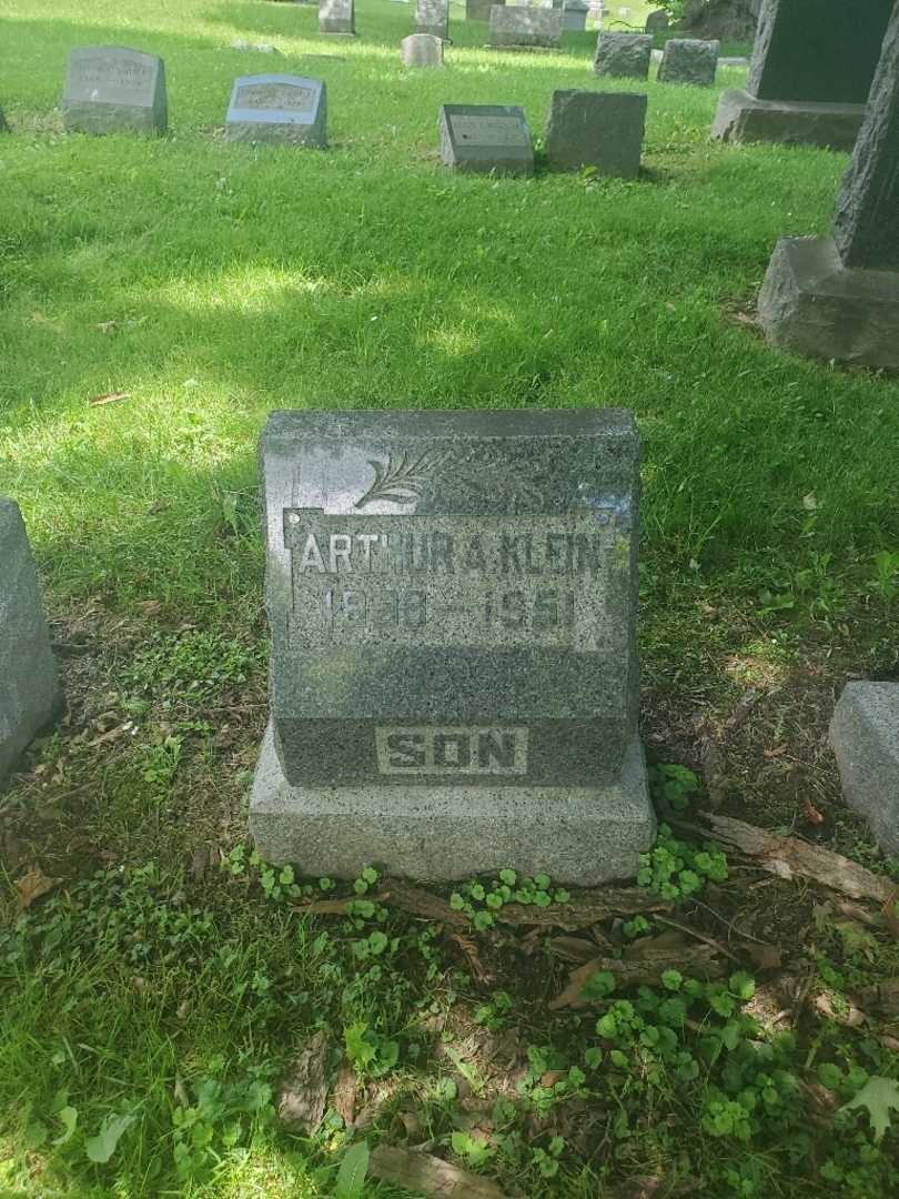 Arthur A. Klein's grave. Photo 2