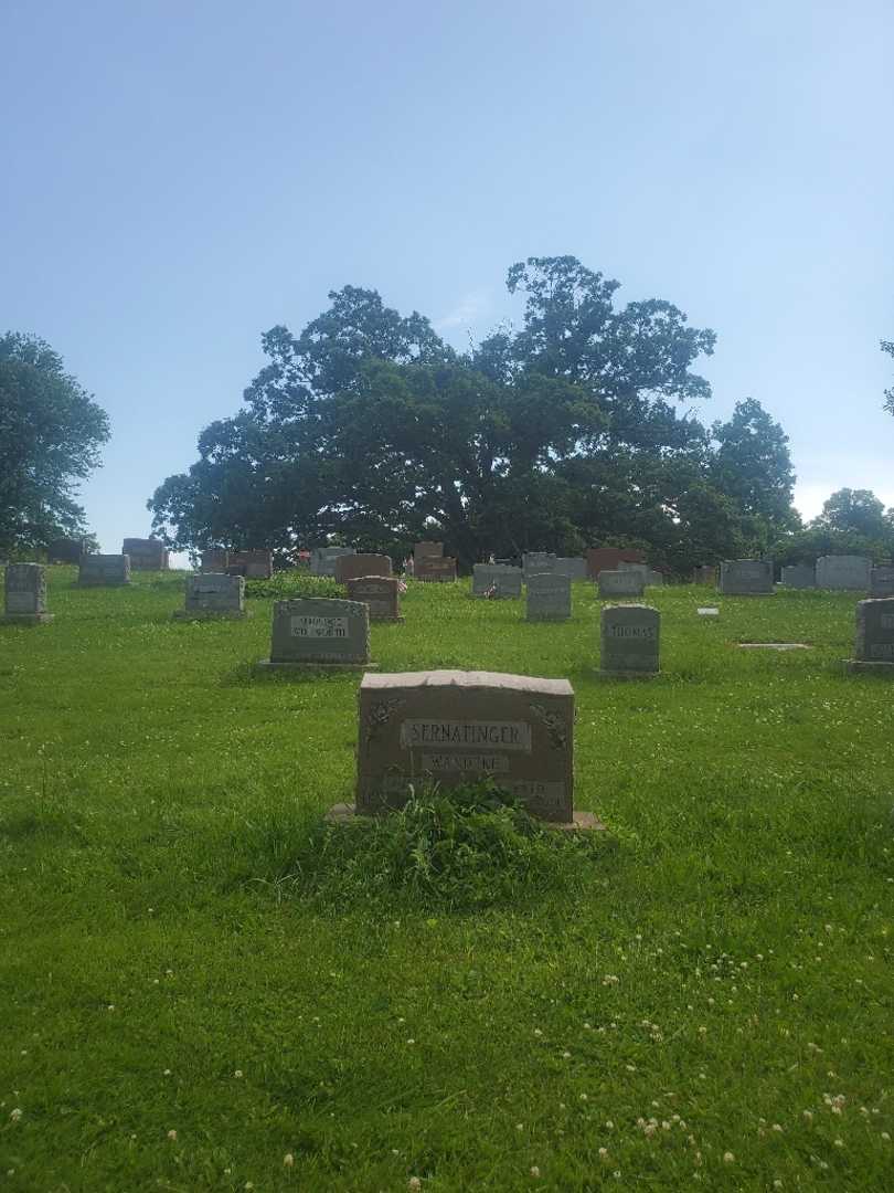 Else Sernatinger Wandtke's grave. Photo 1