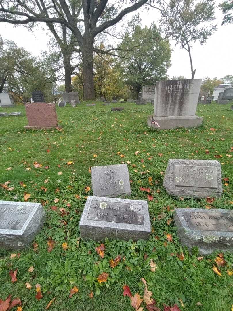 Lily Stanmyre's grave. Photo 1
