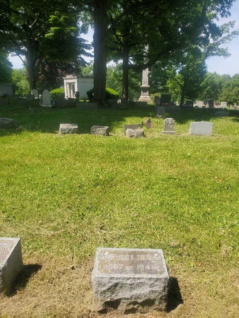 Gottlieb F. Ziegler's grave. Photo 1