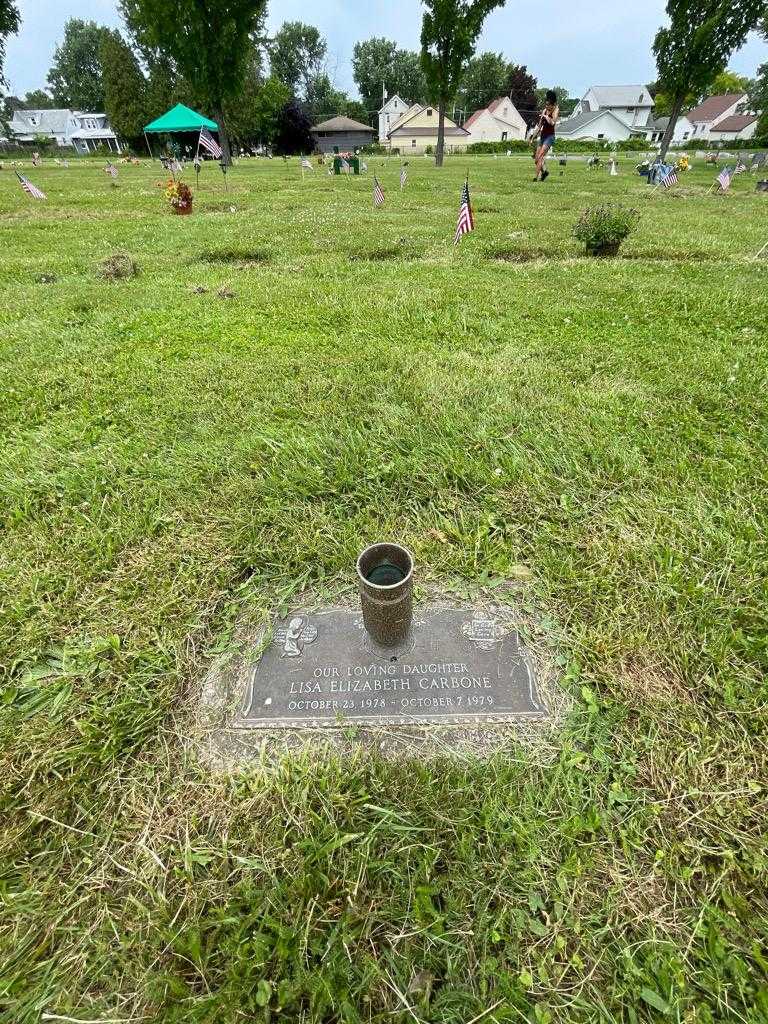 Lisa Elizabeth Carbone's grave. Photo 1