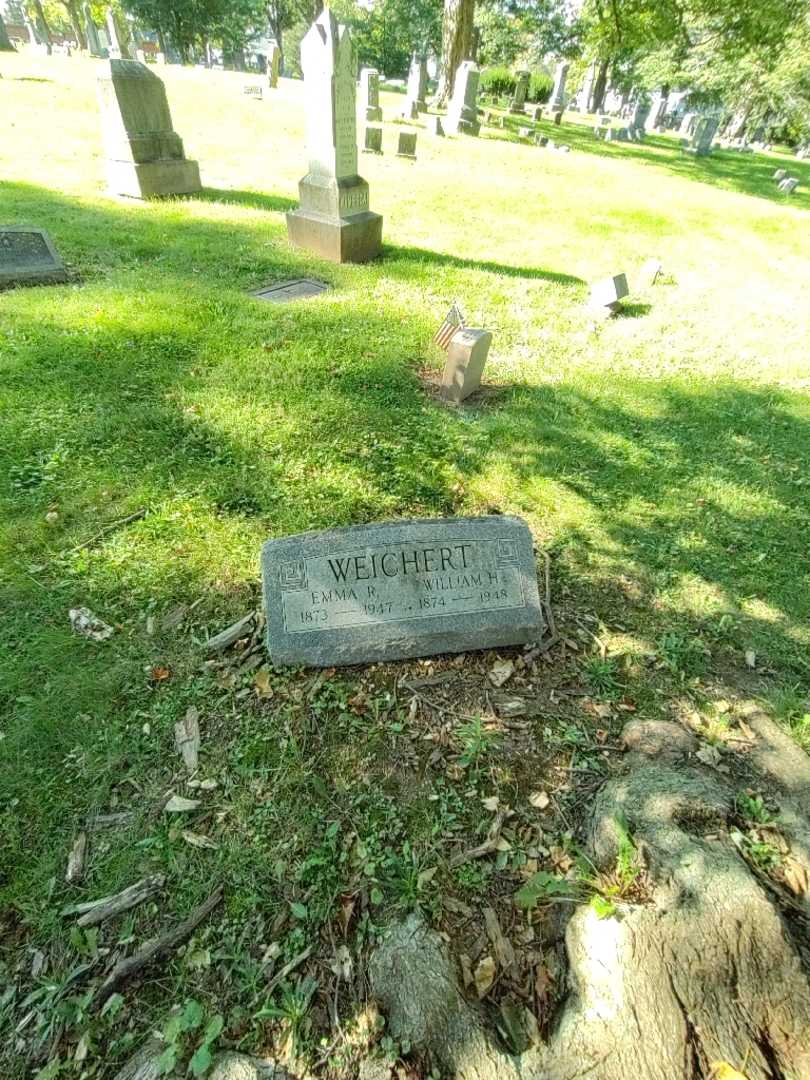 William H. Weichert's grave. Photo 1