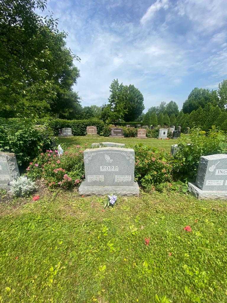 Virginia E. Popp's grave. Photo 1
