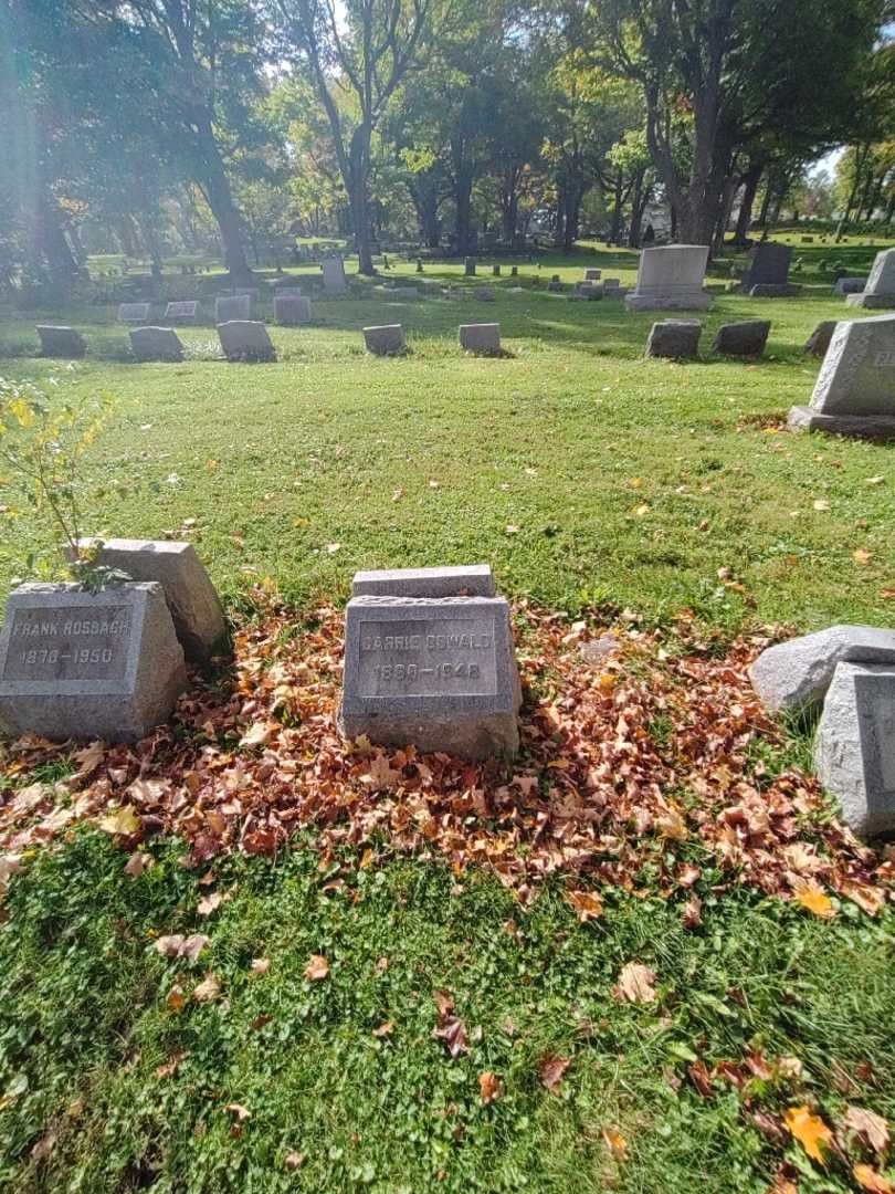 Carrie Oswald's grave. Photo 1