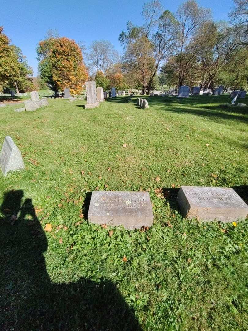 William H. Goettel's grave. Photo 1