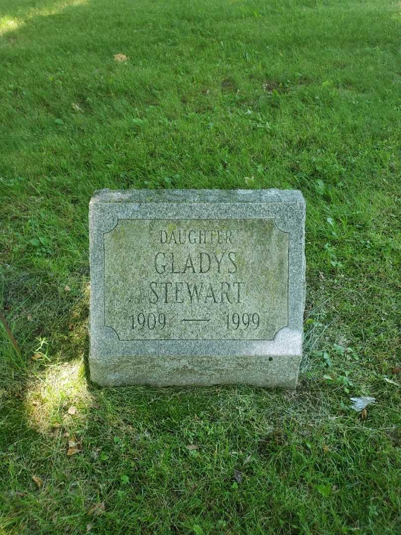 Gladys E. Stewart's grave. Photo 2