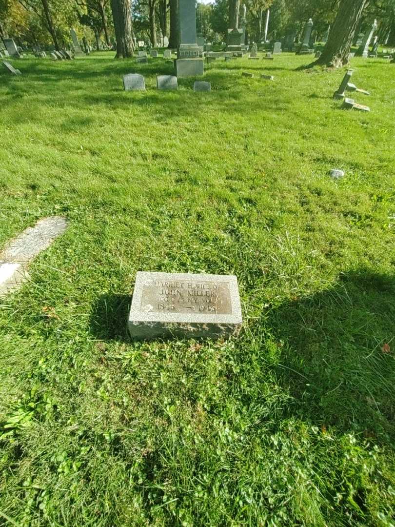 Harriet H. Miller's grave. Photo 1