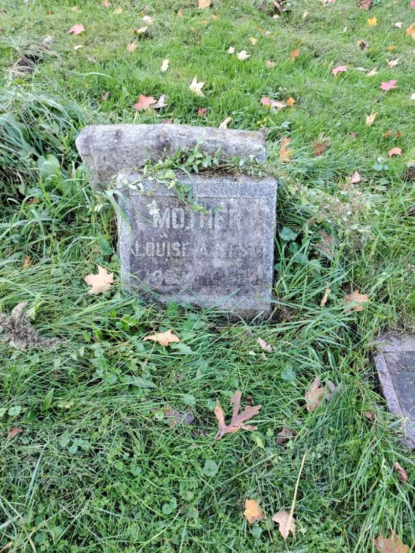 Louise A. West's grave. Photo 2