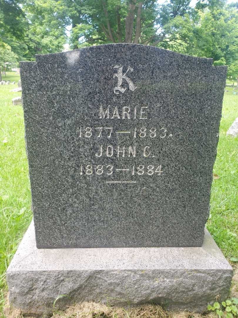 Marie Klaila's grave. Photo 1
