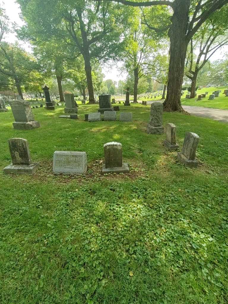 John Grieser's grave. Photo 1