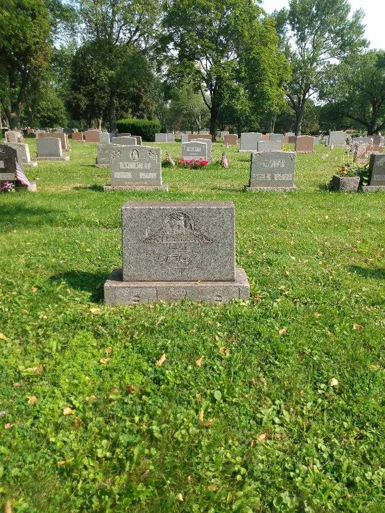 Mary E. Frey's grave. Photo 1