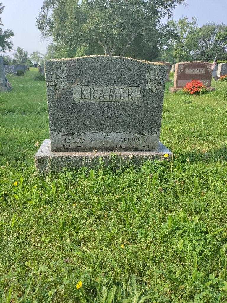 Thelma B. Kramer's grave. Photo 2