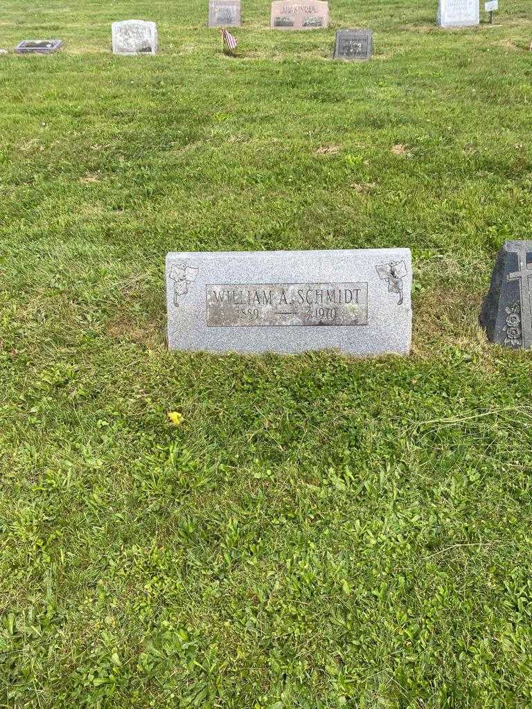 William A. Schmidt's grave. Photo 2