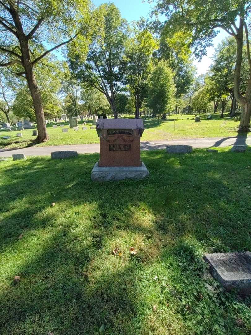 Elisa Michel's grave. Photo 1