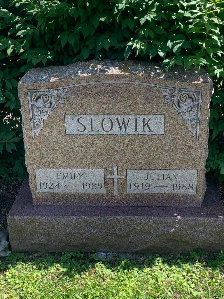 Julian Slowik's grave. Photo 3