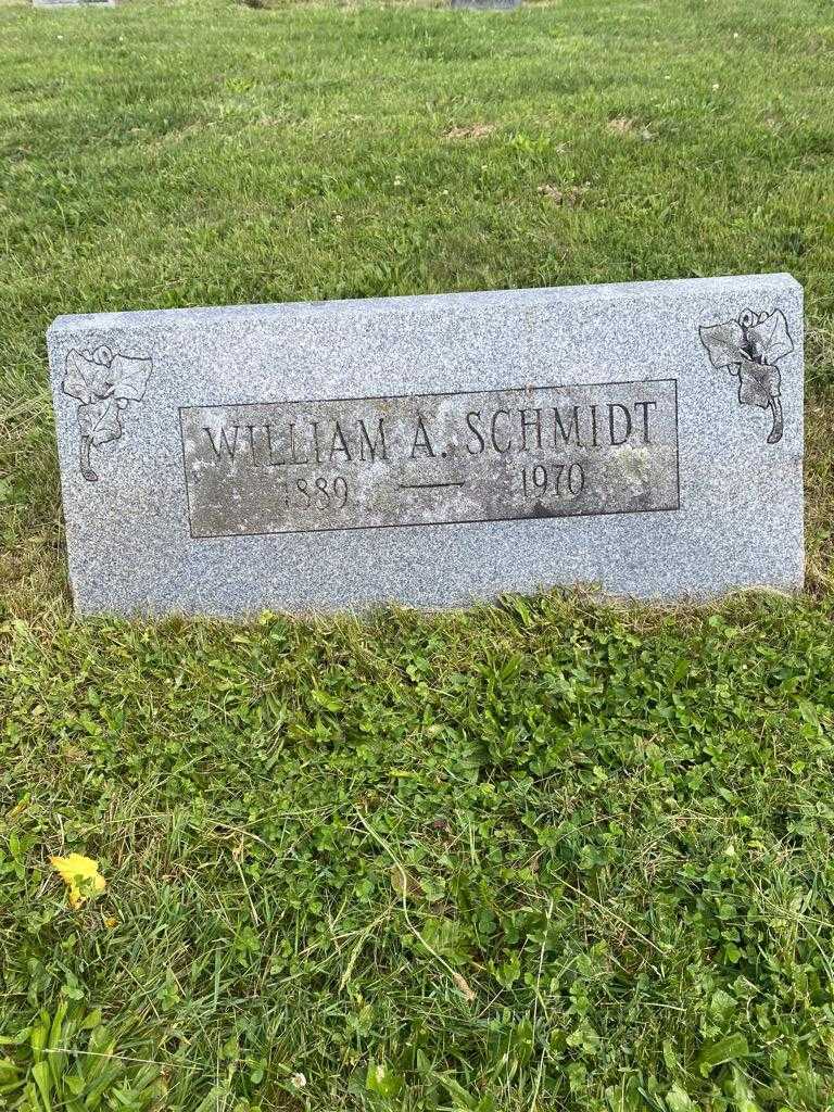 William A. Schmidt's grave. Photo 3