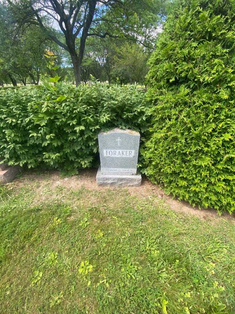 Eleanore C. Foraker's grave. Photo 1