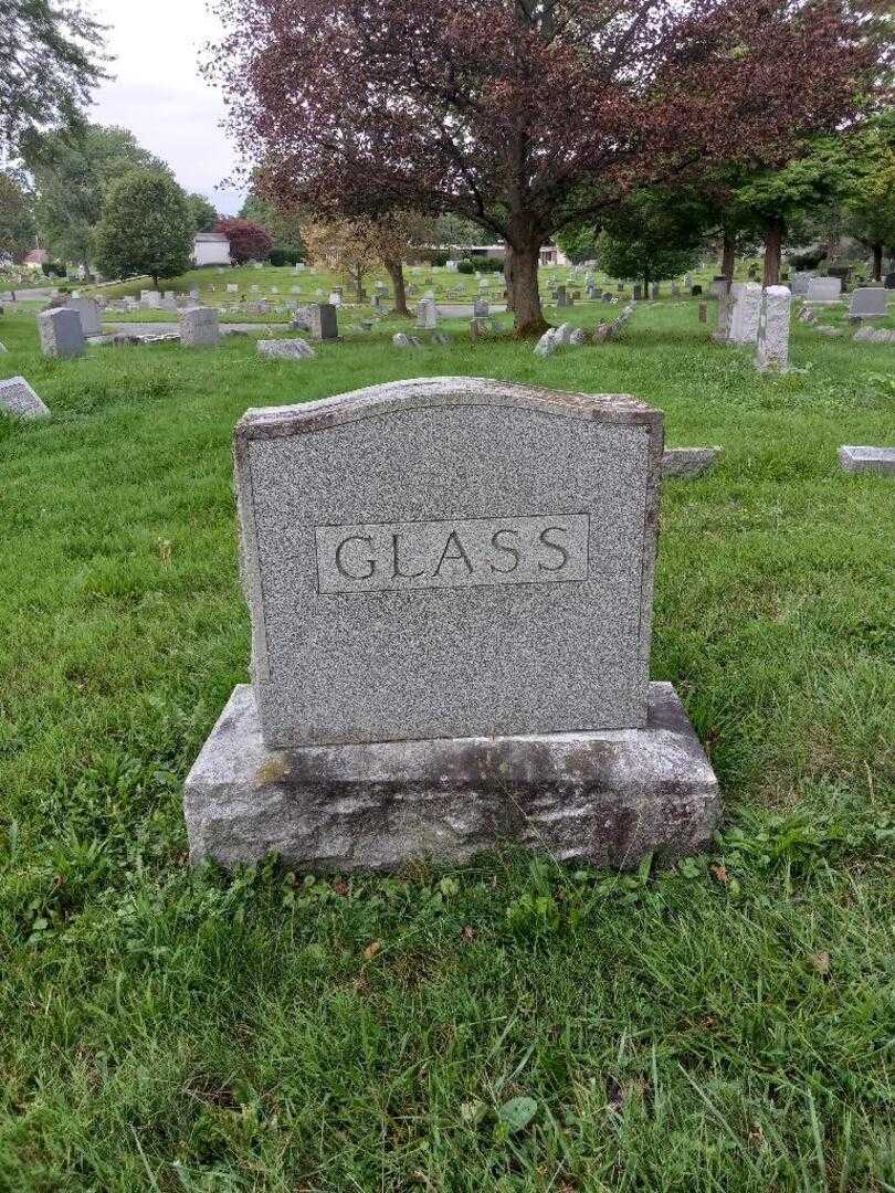 Jay Walter Glass's grave. Photo 4