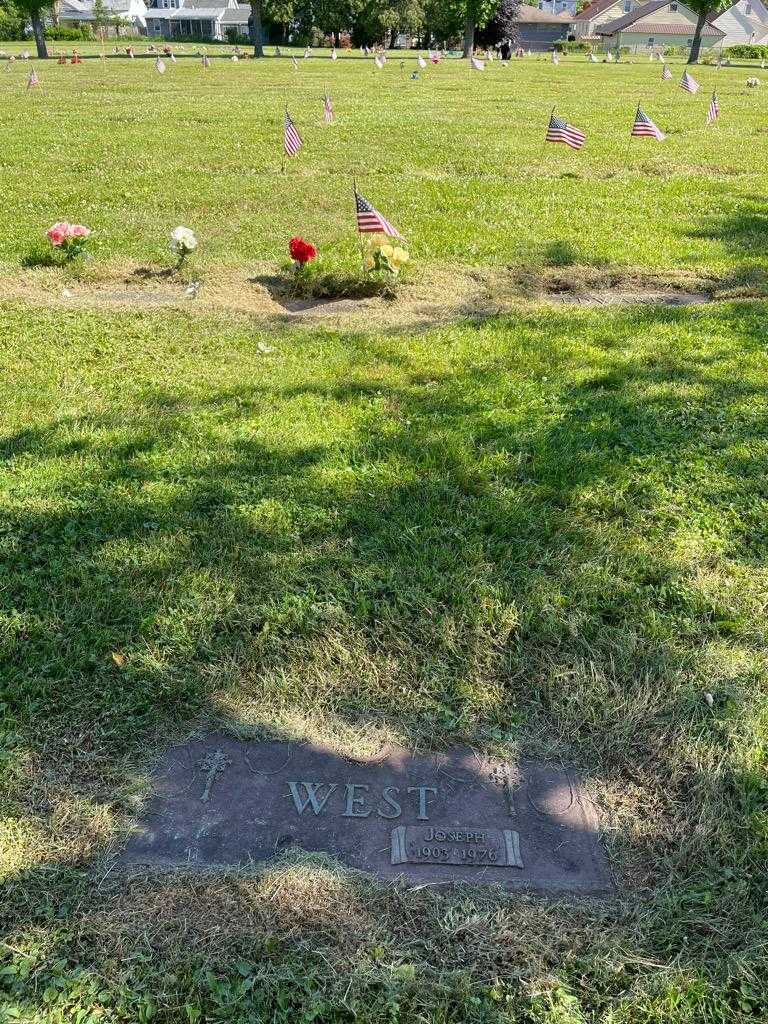 Joseph West's grave. Photo 3