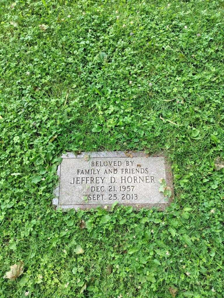 Irene G. Snell's grave. Photo 2