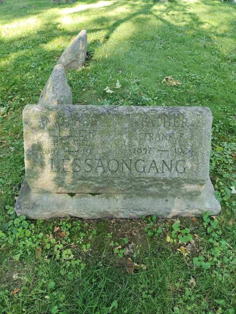 Frank F. Lessaongang's grave. Photo 2