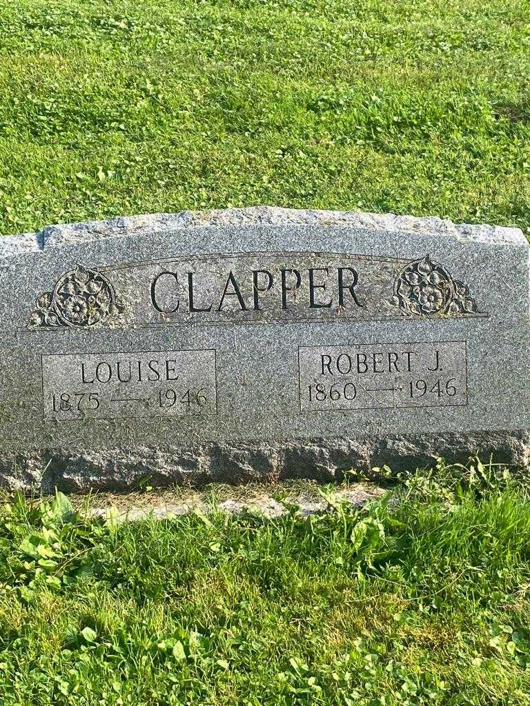 Louise Clapper's grave. Photo 3