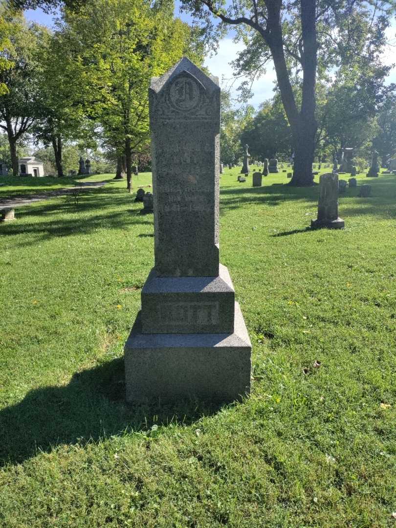 Nora A. Nott's grave. Photo 2