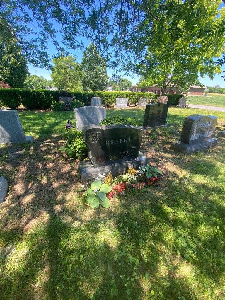 Terence W. Drabot's grave. Photo 1