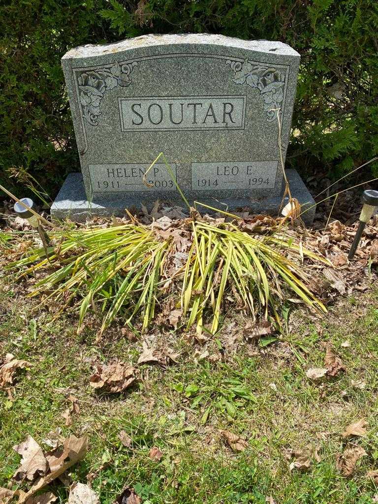 Leo E. Soutar's grave. Photo 2