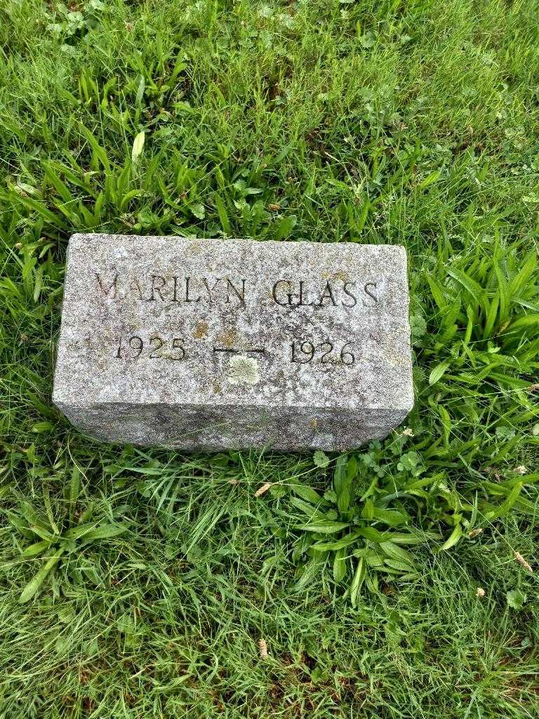 Marilyn Helen Glass's grave. Photo 1