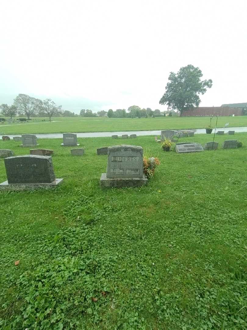 John W. Roberts's grave. Photo 1