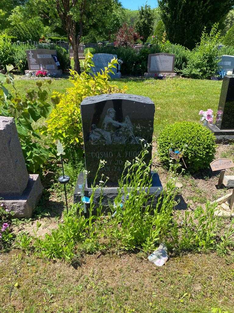 Cosmo A. Fuoco's grave. Photo 2