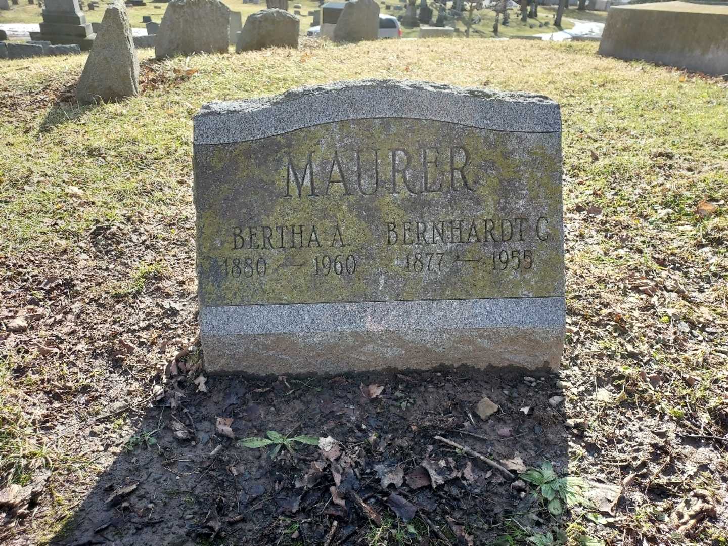 John L. Maurer's grave. Photo 6