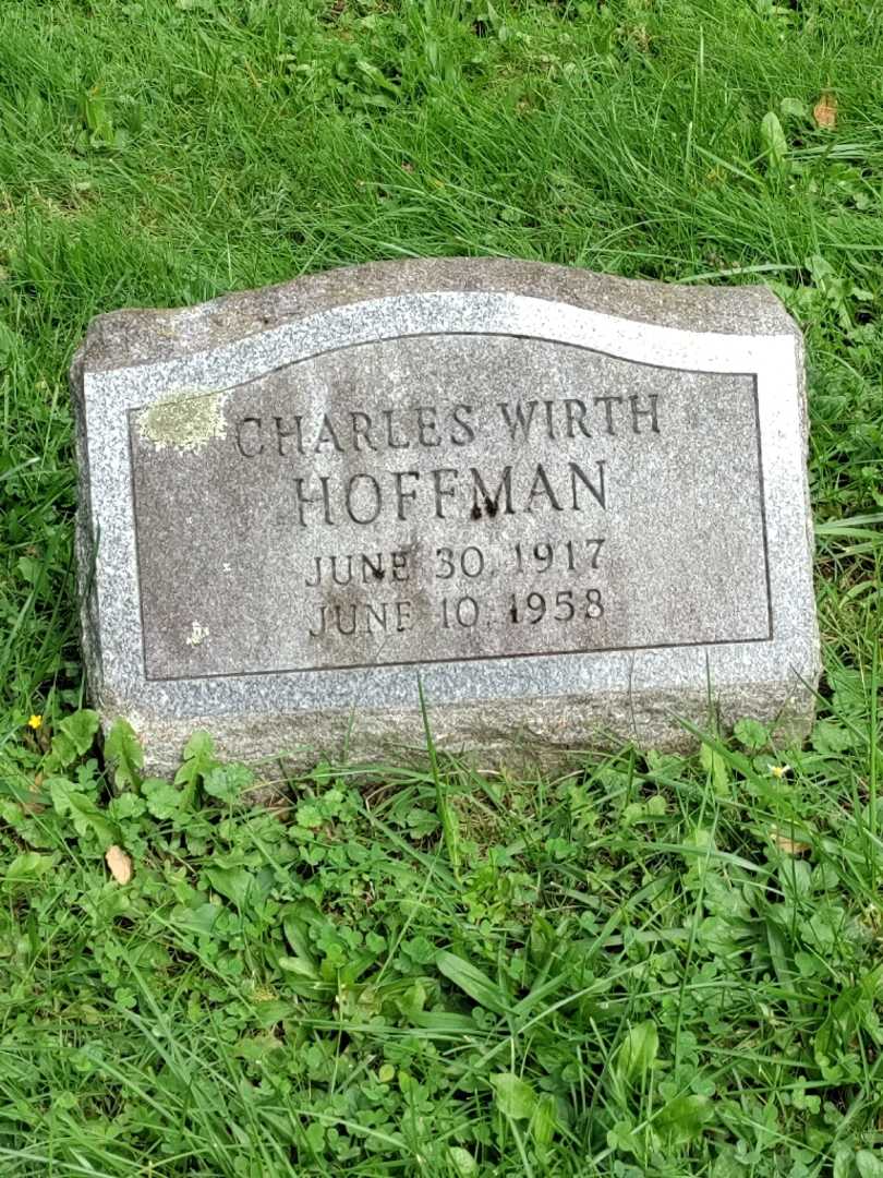 Charles Wirth Hoffman's grave. Photo 3