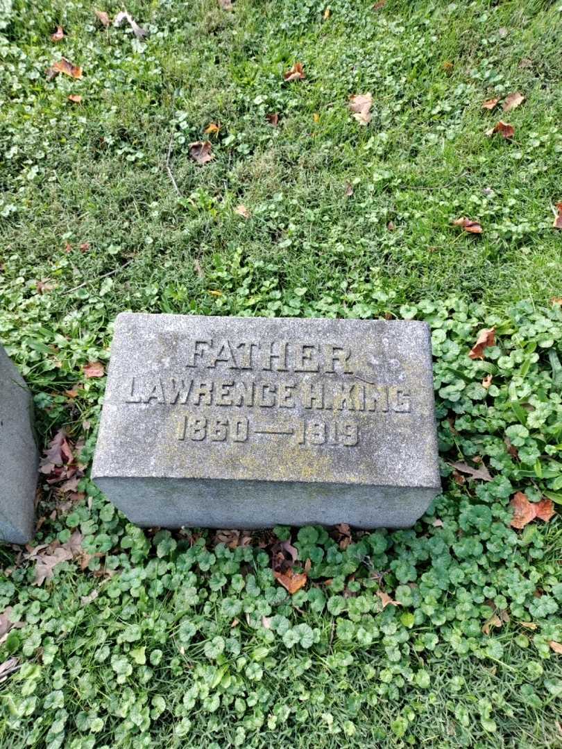 Lawrence H. King's grave. Photo 3